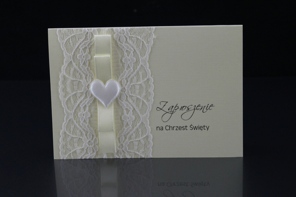 Wzór: I, papier kremowy, wstążka kremowa, białe serce