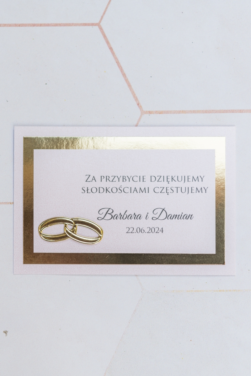 Kolekcja ślubna jasny róż ze złotem - etykieta na ciasto