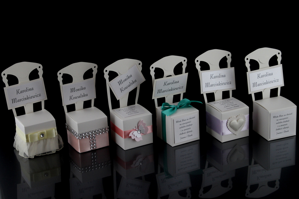 Winietka ślubna w formie krzesełka - przykładowa realizacja