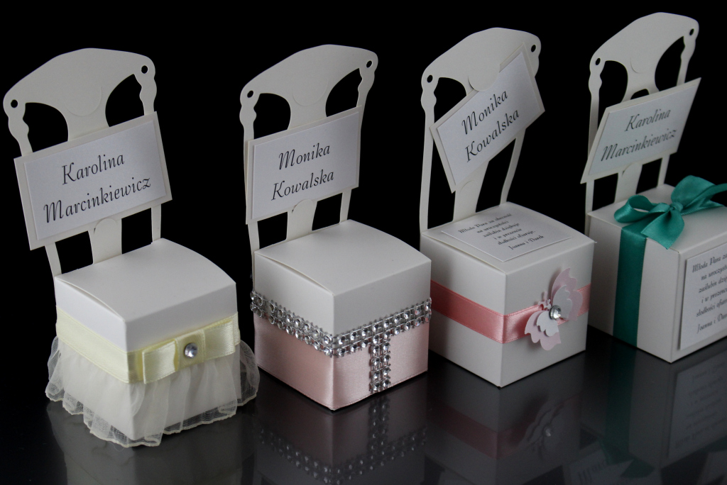 Winietka ślubna w formie krzesełka - przykładowa realizacja