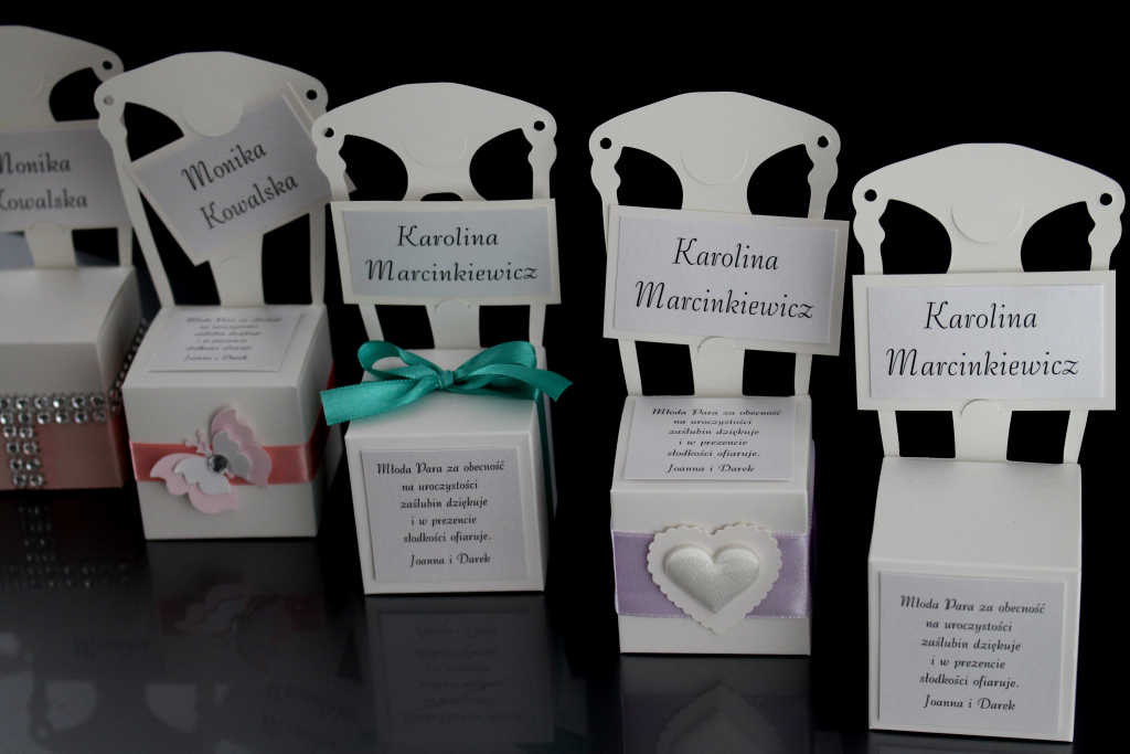 Winietka ślubna w formie krzesełka - przykładowa realizacja